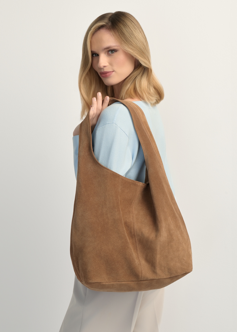 Бежева замшева жіноча shopper-сумка TORES-1177-1B(W26) | OCHNIK