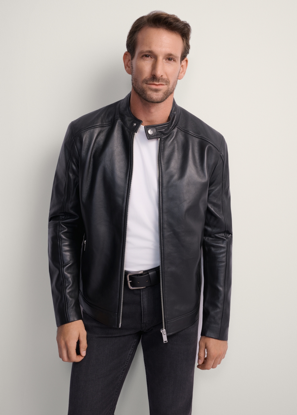 Чоловіча шкіряна куртка з коміром-стійкою KURMS-0298-1040(KS) | OCHNIK