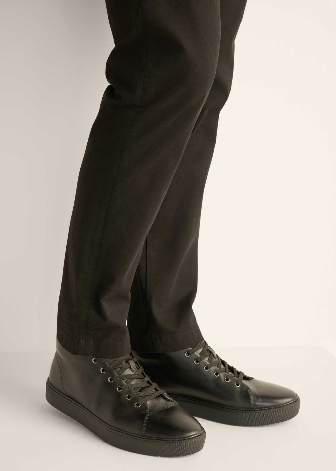 Czarne skórzane buty męskie BUTYM-0550-99(Z26)