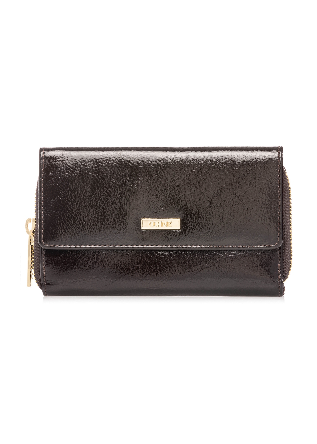 Жіночий гаманець темно-коричневого кольору PORES-0987-1I(W26), вигляд спереду на білому тлі.