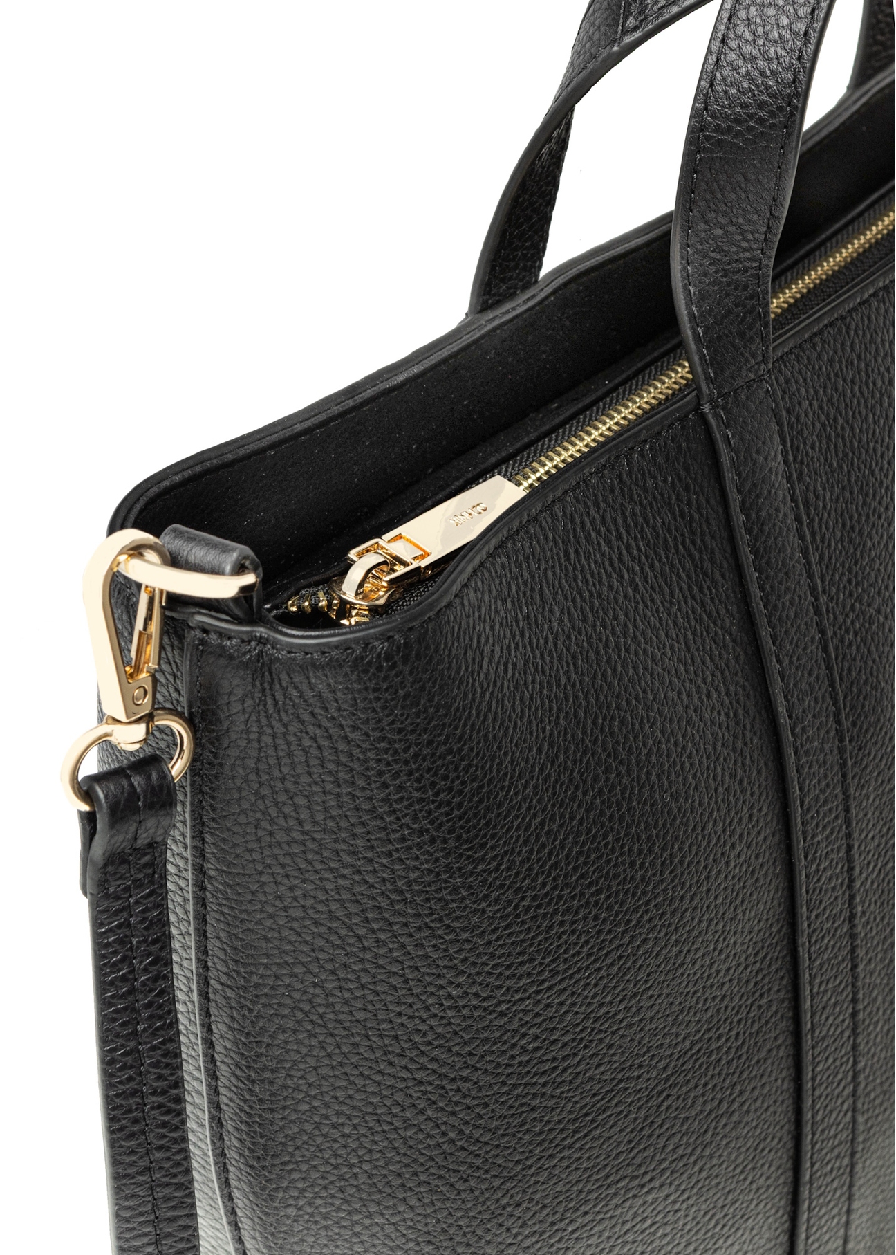 Чорна шкіряна сумка-шопер TORES-1272-9I(W26), крупний план деталі виробу на білому фоні.