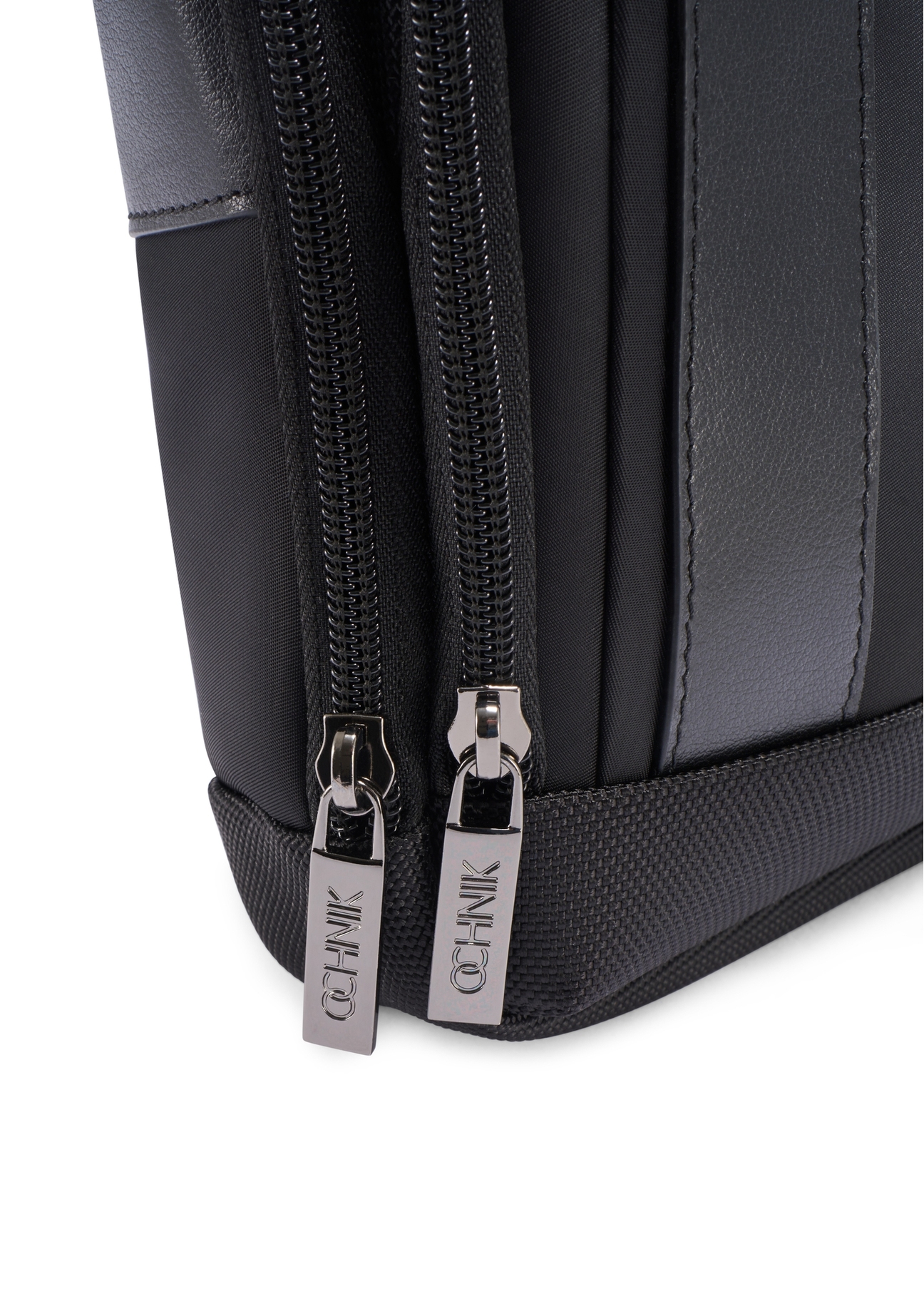 Чорна чоловіча сумка TORMN-0404-99(W26)