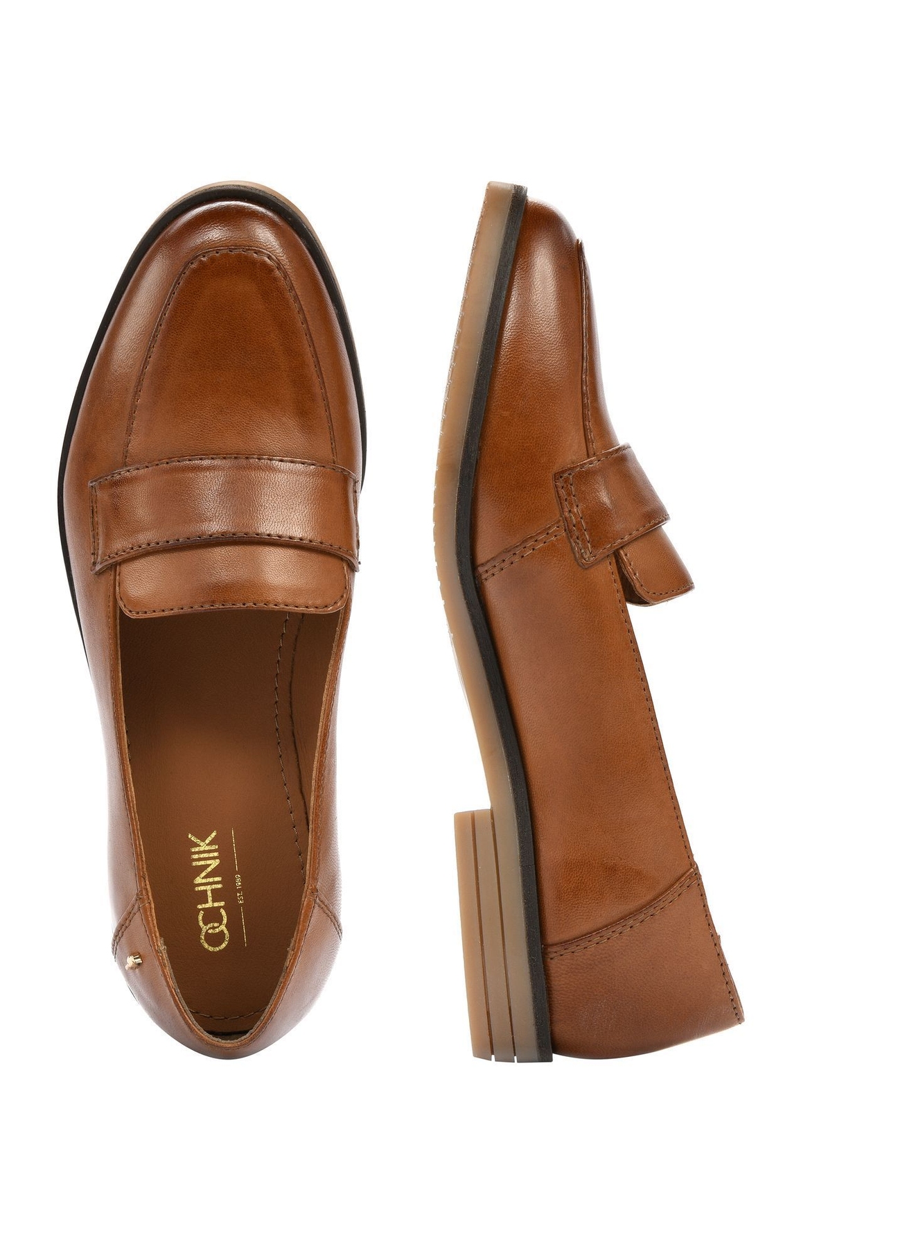 Жіночі шкіряні мокасини коньячного кольору BUTYD-1067-1F(W26), вигляд виробу зверху на білому фоні.