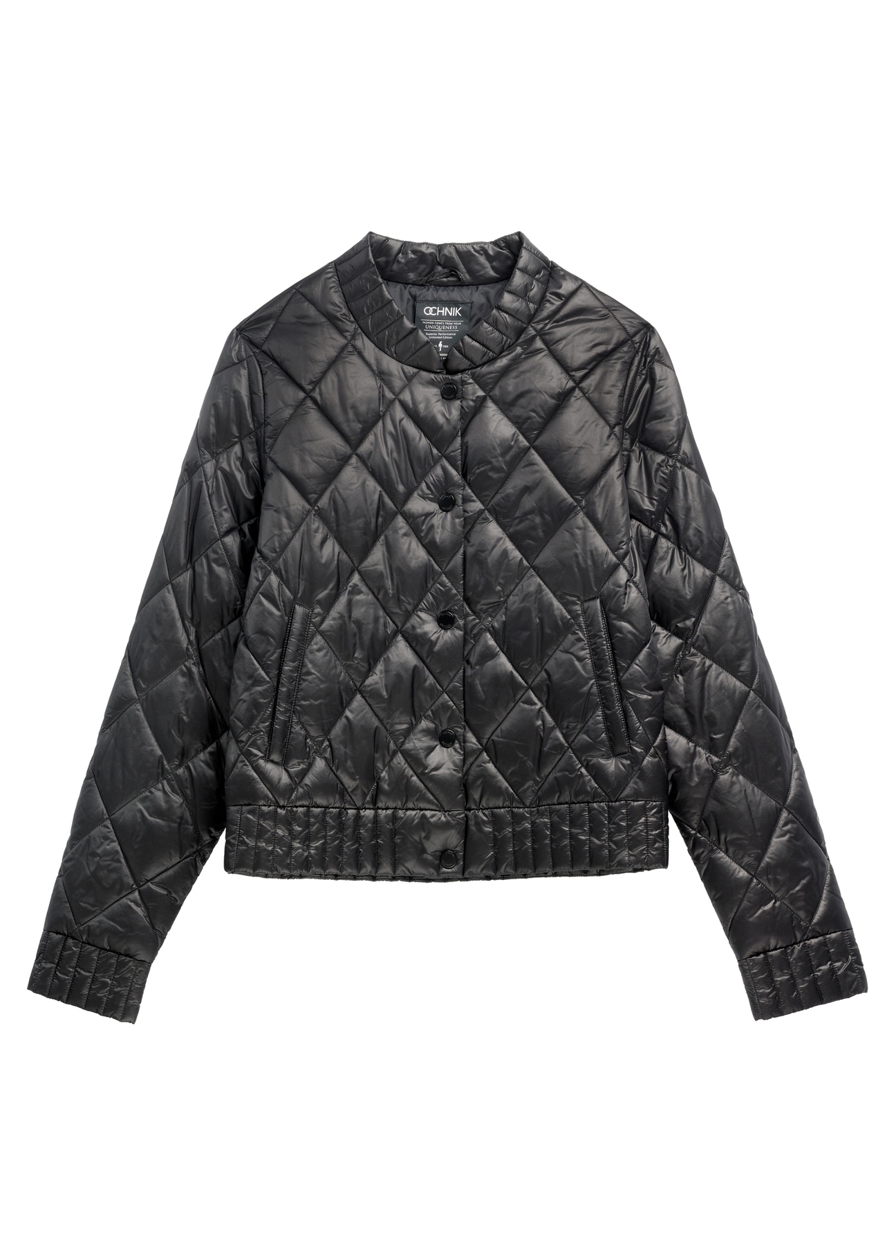 Чорна жіноча перехідна куртка KURDT-0564A-99(W26), вигляд виробу спереду на білому тлі.