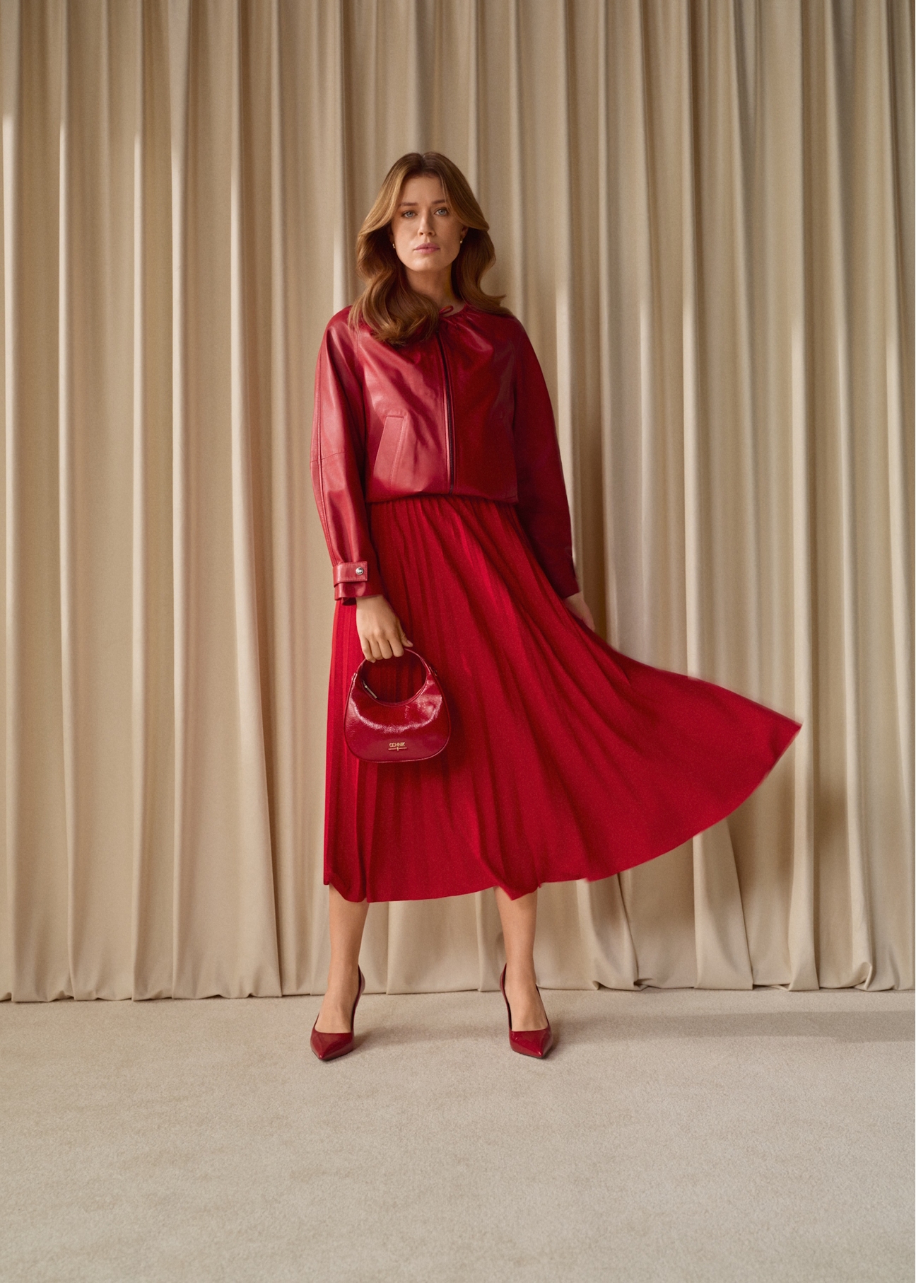 Червона плісирована спідниця міді SPCDT-0096-4B(W26)