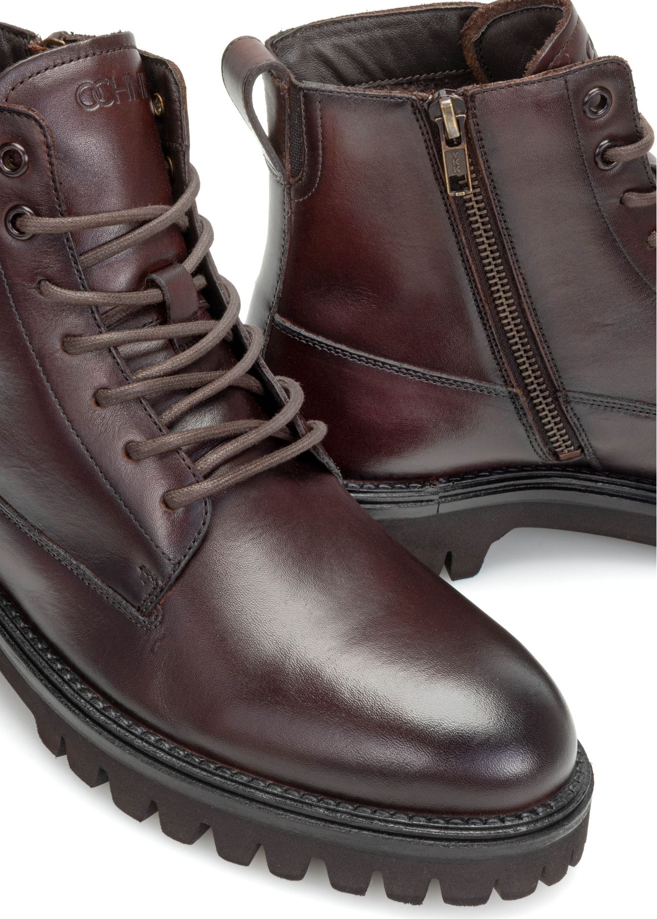 Skórzane trzewiki męskie w kolorze czarnym BUTYM-0507-89(Z25)