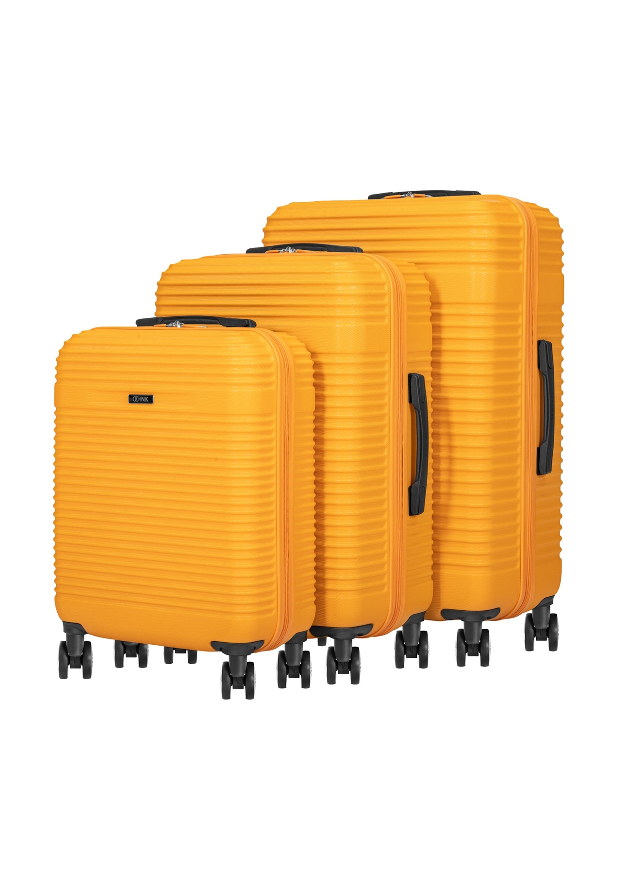 Комплект валіз на колесах 19'/24'/28' WALAB-0040-3A(W26), діагональне зображення виробів на білому фоні.