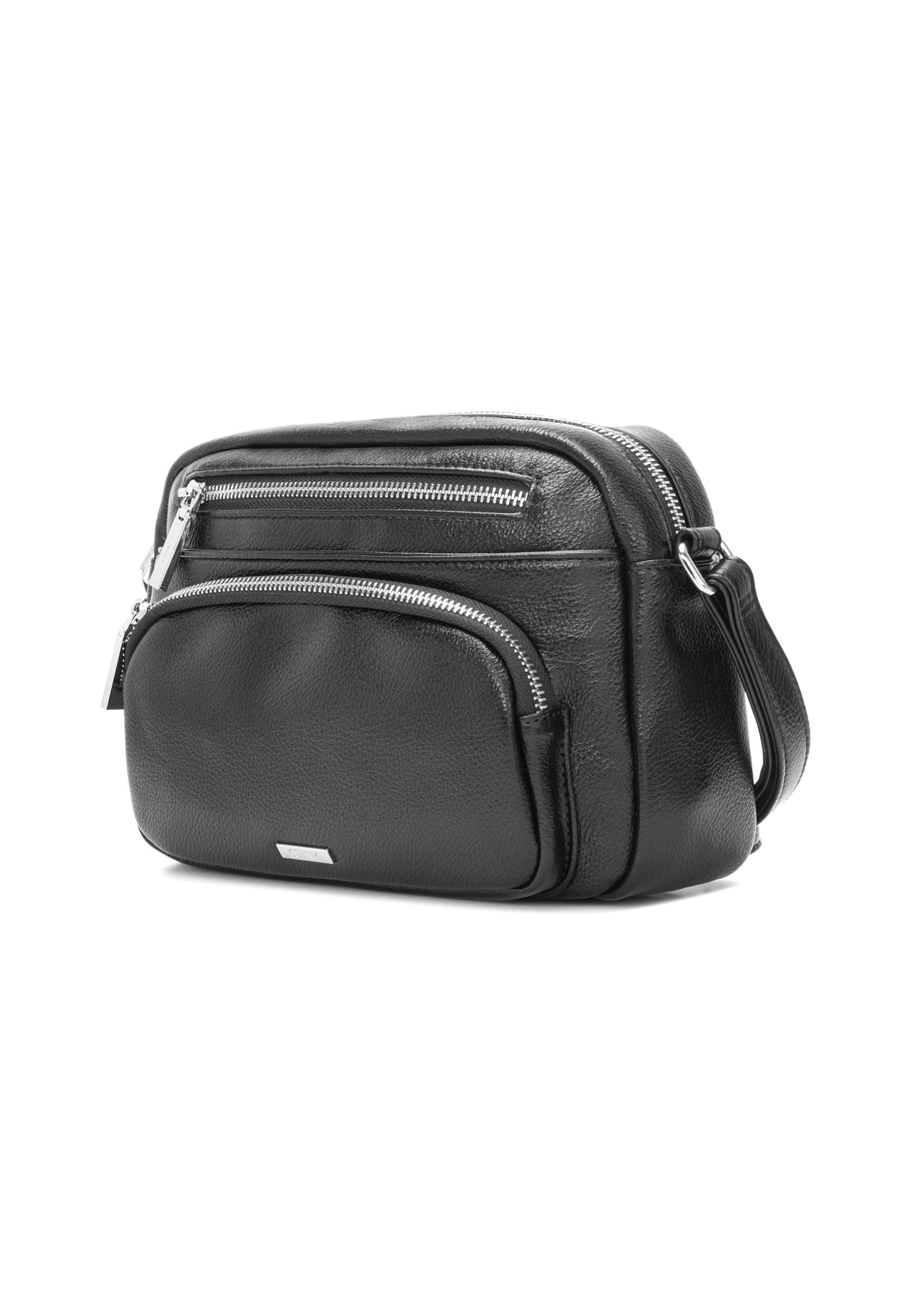 Чорна жіноча сумка через плече TOREC-1123-99(W26), діагональний вигляд виробу на білому фоні.