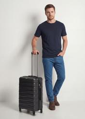 Середня валіза на колесах WALAB-0081-99-24(W26), діагональний вигляд виробу поруч із силуетом моделі.