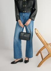 Жіночі чорні шкіряні балетки BUTYD-1245-99(W26), вигляд виробу на ногах моделі.