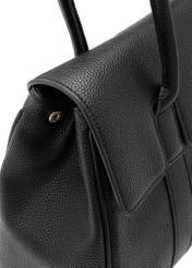 Чорна велика жіноча сумка TOREC-1139-9I(W26), крупний план деталі виробу на білому фоні.