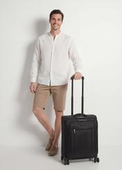 Маленька валіза на колесах WALNY-0046-99-19(W26), діагональний вигляд виробу поруч із силуетом моделі.