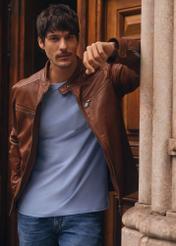 Світло-коричнева чоловіча шкіряна куртка KURMS-0326-1G(W26)