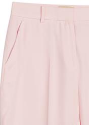 Світло-рожеві елегантні жіночі штани SPODT-0106A-5A(W26), крупний план деталі виробу на білому фоні.