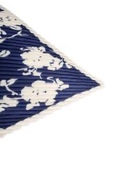 Синій жіночий шарф з логотипом SZADT-0192-7P(W26), крупний план виробу на білому фоні.