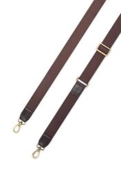 Коричнева чоловіча шкіряна сумка TORMS-0504-1I(W26), вигляд виробу з ремінцем на білому фоні.