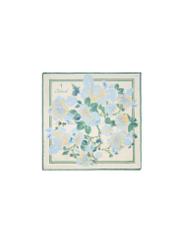 Кремова жіноча шовкова хустка SZADT-0188-7B(W26), вигляд виробу спереду на білому тлі.