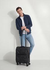 Маленька валіза на колесах WALNY-0048-99-19(W26), діагональний вигляд виробу поруч із силуетом моделі.