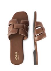 Жіночі шльопанці з верблюжої шкіри з тасьмою BUTYD-1225-1D(W26), вигляд виробу зверху на білому тлі.