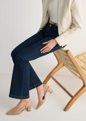 Бежеві шкіряні туфлі на відкритій підборах BUTYD-1173-1B(W26), вигляд виробу на ногах моделі.