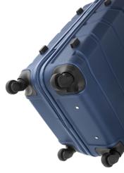 Маленька валіза на колесах WALAB-0077-7D-19(W26), крупний план коліщаток виробу на білому фоні.