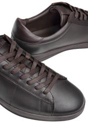 Коричневі чоловічі шкіряні туфлі BUTYM-0490-1I(W26), крупний план деталі виробу на білому фоні.