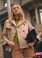 Бежева коротка жіноча куртка KURDT-0556-1C(W26)