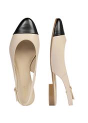 Бежеві шкіряні балетки BUTYD-1052A-1B(W26), вигляд виробу зверху на білому фоні.