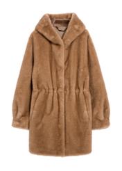 Бежева жіноча хутряна шуба з капюшоном FUTDP-0062-81(Z25), вигляд виробу спереду на білому тлі.