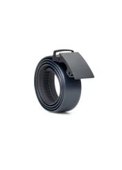 Чоловічий темно-синій шкіряний ремінь PASMS-0269-7E(W26), діагональний вигляд виробу на білому тлі.