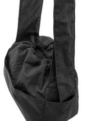 Чорна нейлонова сумка-відро TOREN-0337-99(W26), крупний план деталей виробу на білому тлі.