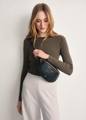 Жіноча сумка-нирка чорна TOREC-0878-99(W26)