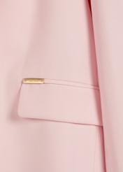 Жіноча рожева куртка ZAKDT-0031A-5A(W26), крупний план деталі виробу на білому фоні.