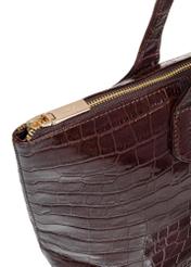 Жіноча коричнева шкіряна сумка-шопер TORES-0939F-1H(W26), крупний план деталі виробу на білому фоні.