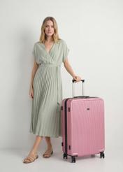 Велика валіза на колесах WALAB-0053-5C-29(W26), діагональний вигляд виробу поруч із силуетом моделі.