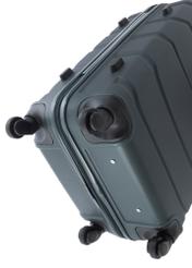 Середня валіза на колесах WALAB-0077-8C-24(W26), вигляд виробу на колесах на білому фоні.