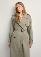 Довге жіноче пальто кольору шавлії KURDT-0512-8F(W26), вигляд виробу спереду на моделі. Видно половину силуету.