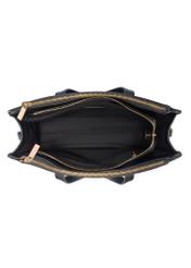 Чорна жіноча сумка зі штучної шкіри TOREC-1143-99(W26), вигляд виробу всередині на білому тлі.