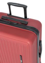 Комплект валіз на колесах WALAB-0082-4B(W26) розміром 19/24/29 дюймів, крупний план ручки виробу на білому фоні.