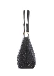 Велика стьобана жіноча сумка TOREC-1118-99(W26), вигляд виробу збоку на білому фоні.