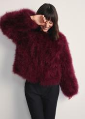 Жіноча куртка з індичого пера FUTDF-0097A-3183(Z25), вигляд виробу спереду на моделі. Видно половину силуету.