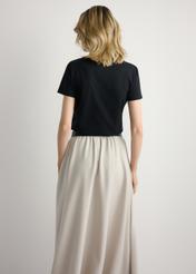 Чорна жіноча футболка з логотипом TSHDT-0157-99(W26), вигляд виробу ззаду на моделі. Видно половину силуету.