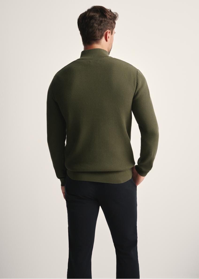 Чоловічий светр кольору хакі з блискавкою SWEMT-0167-55(Z25)