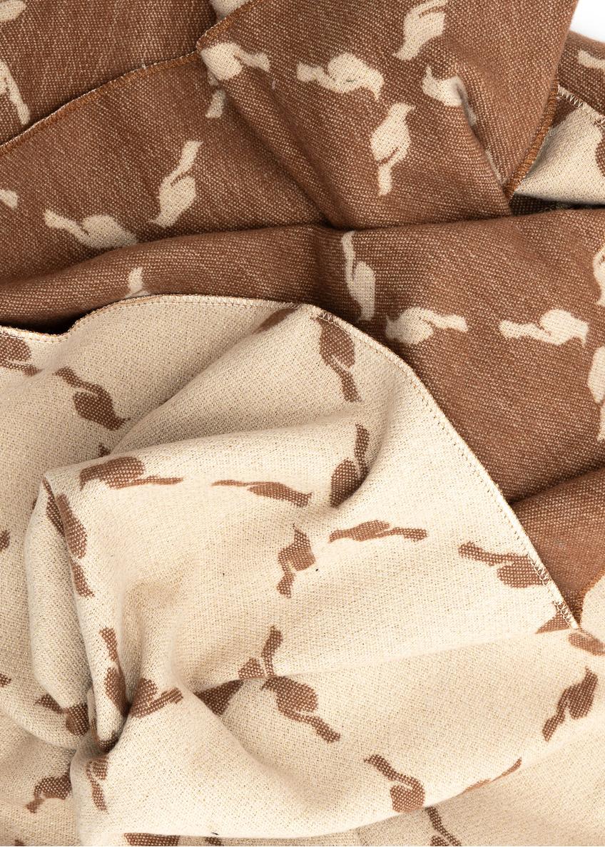 Двосторонній жіночий шарф з монограмою SZADT-0206-24(Z25)