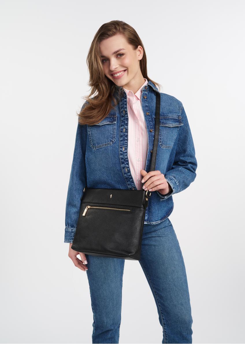 Чорна шкіряна сумка через плече TORES-0897C-99(W25)