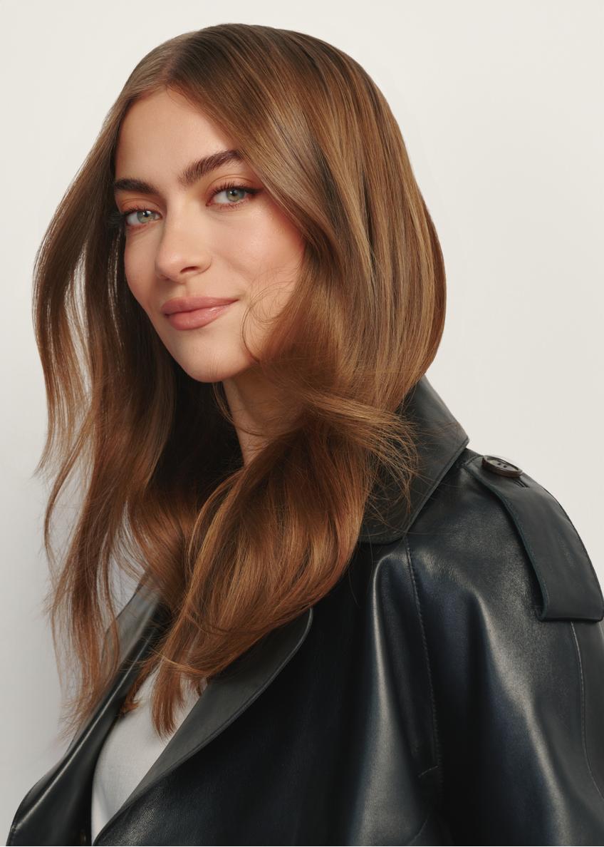 Чорна коротка шкіряна жіноча куртка оверсайз KURDS-0540-99(W26)