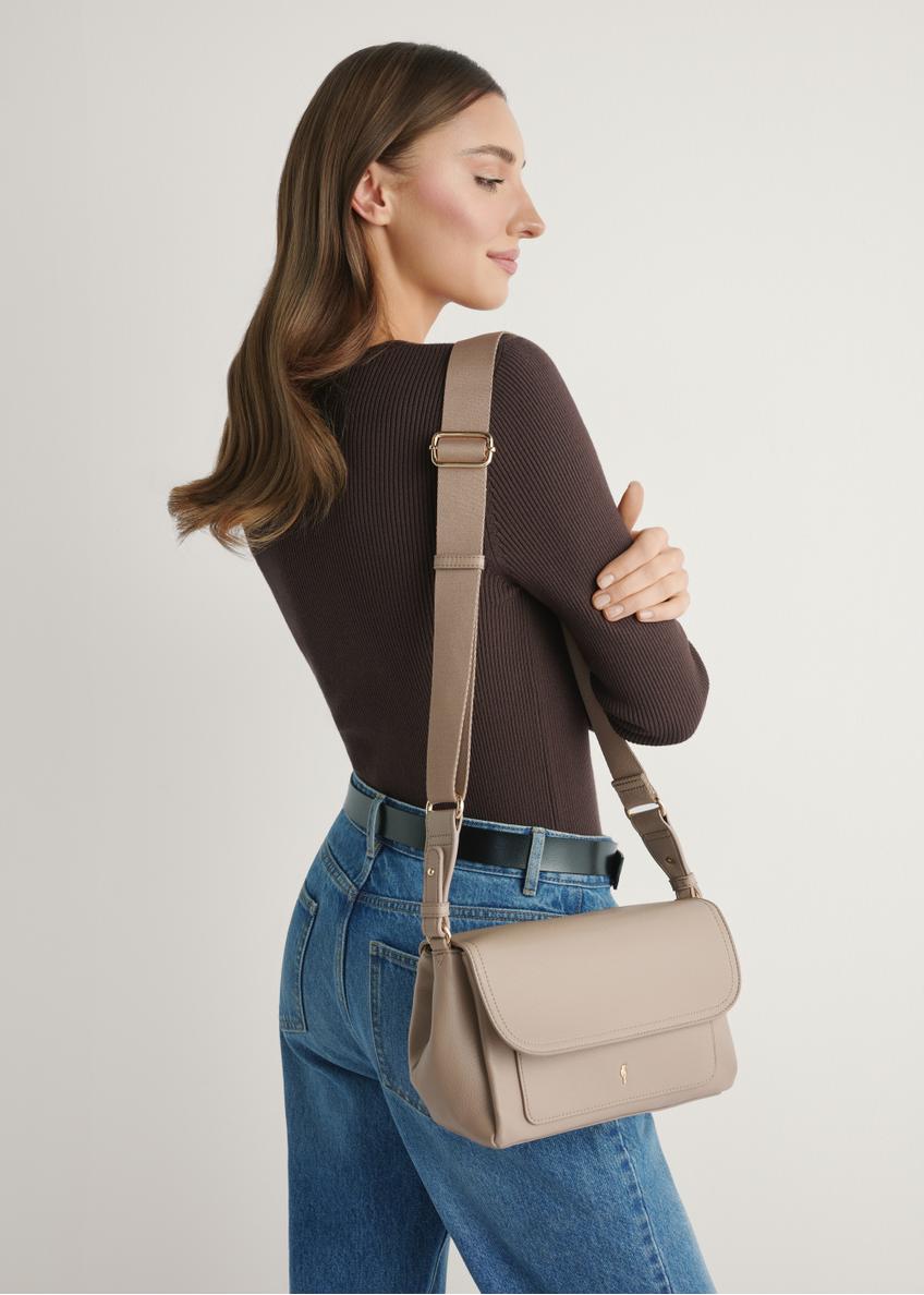 Beżowa klasyczna torebka damska TOREC-1124-1D(W26)