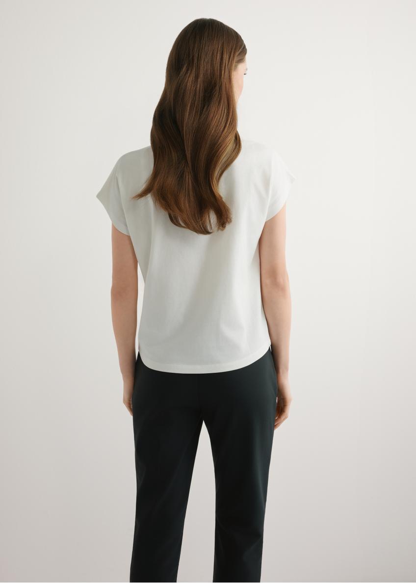 Кремова жіноча футболка із золотим принтом TSHDT-0162-0B(W26)