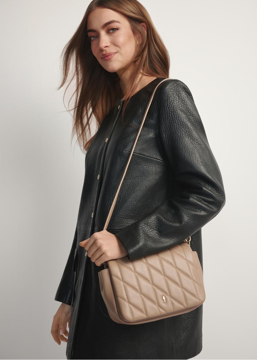 Бежева жіноча сумка з декоративними швами TOREC-1151-1D(W26)