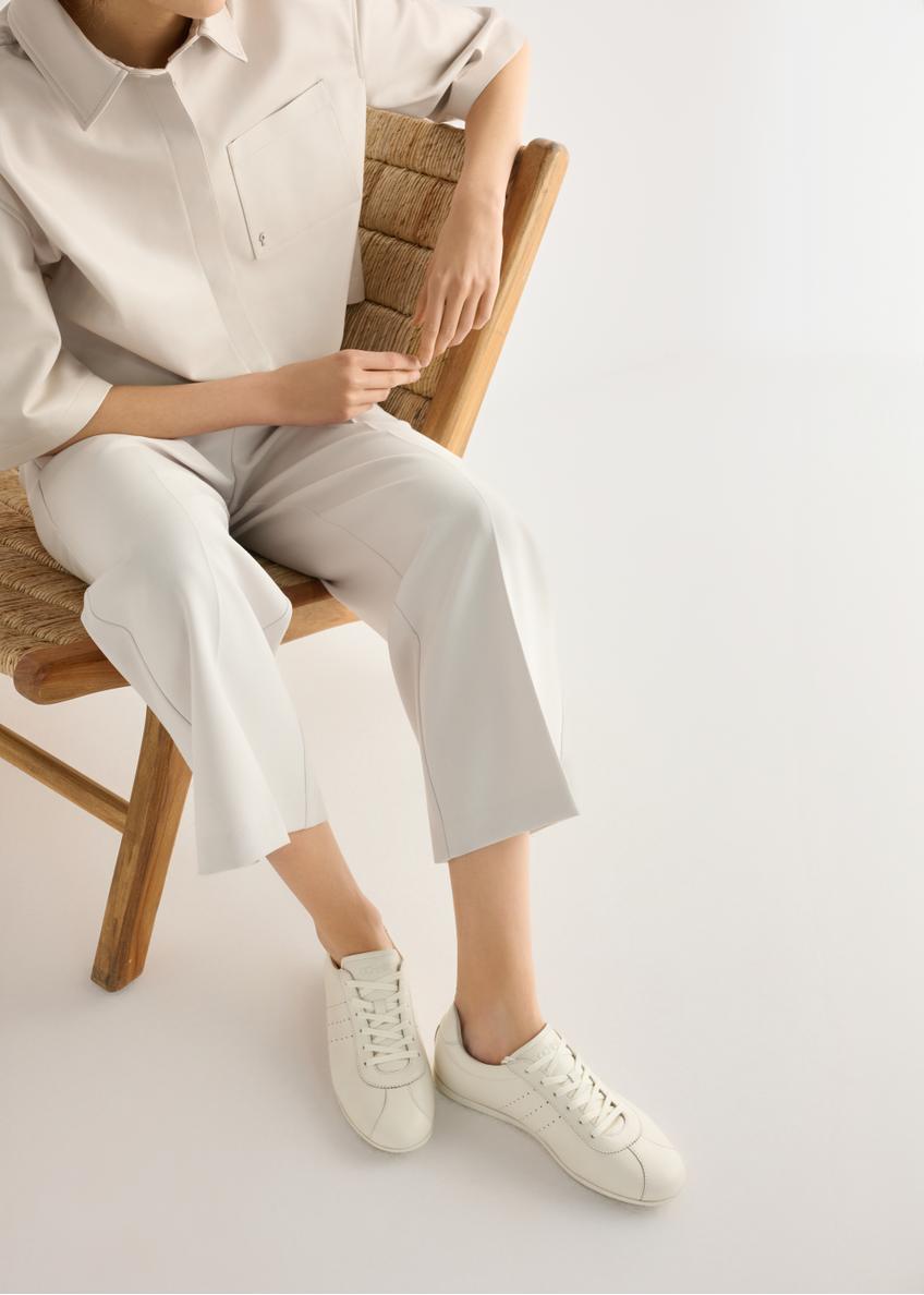 Kremowe skórzane buty damskie BUTYD-1261-0B(W26)